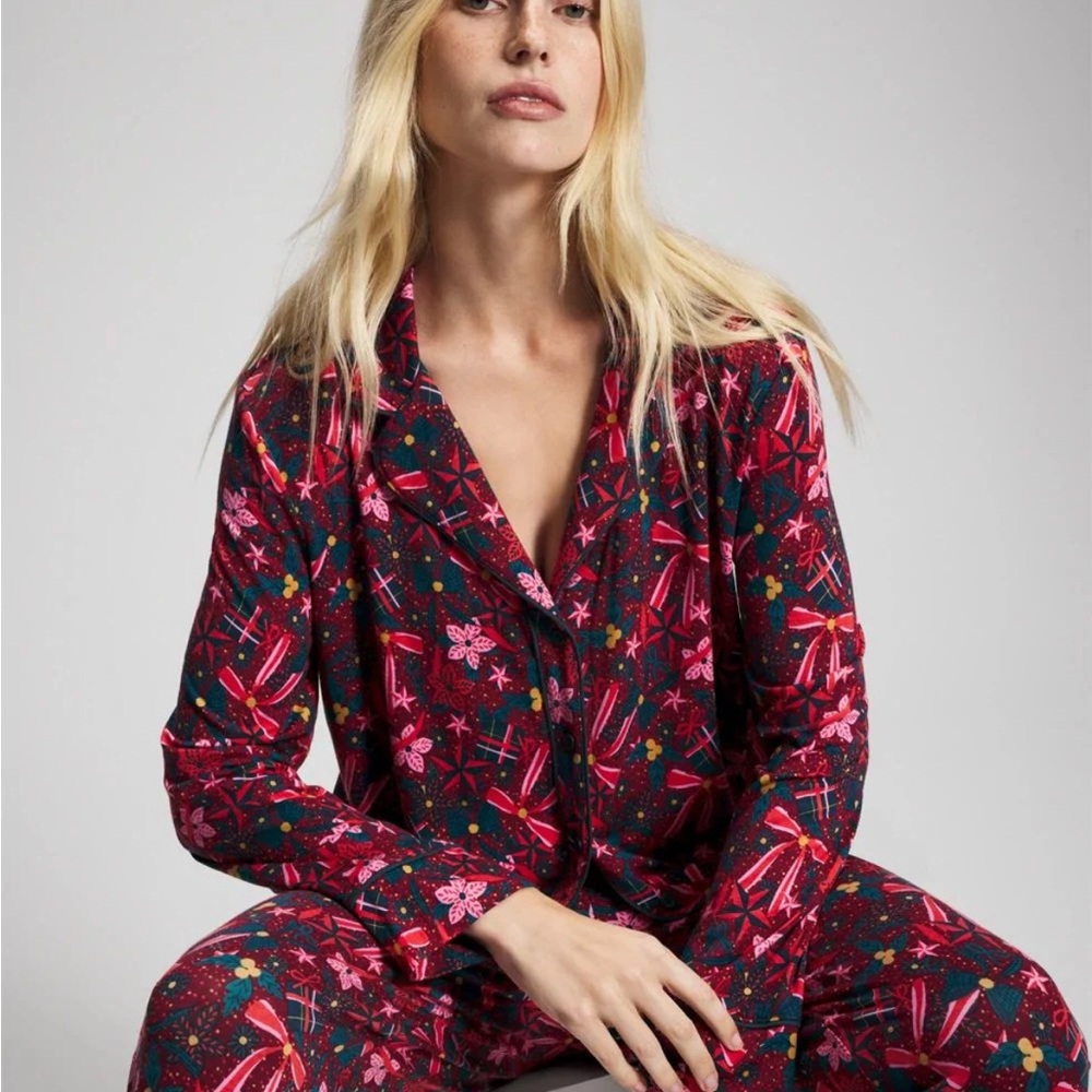 Soma Red and Pink Floral Pajama Set